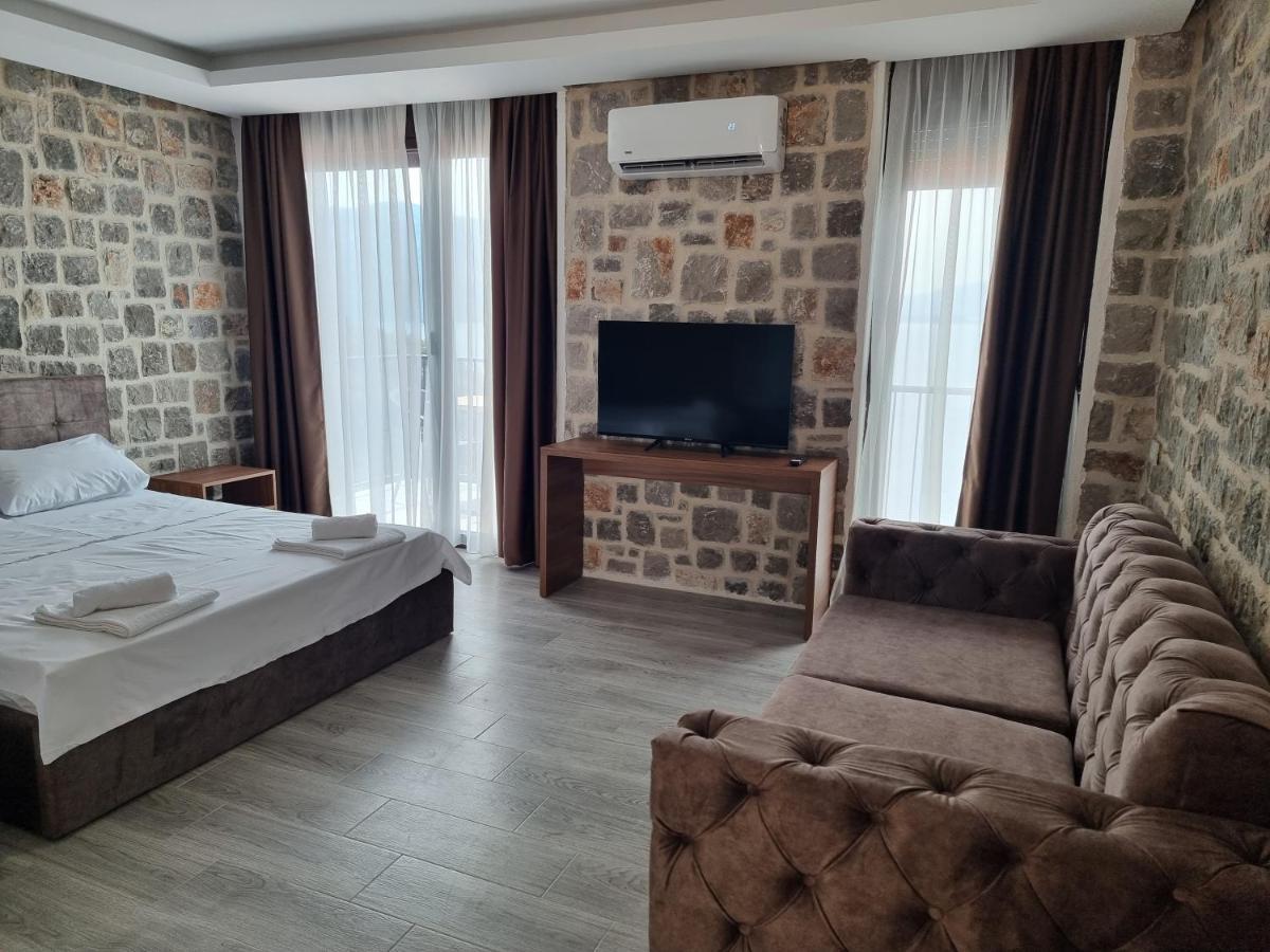 Agape Rose Hotel Buitenkant foto